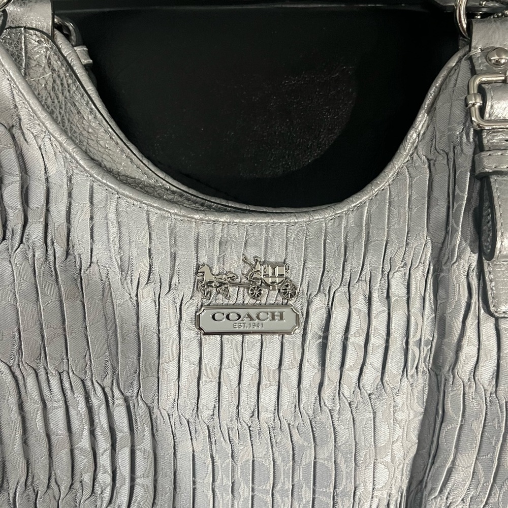 Coach Bag - Picture 3 of 6